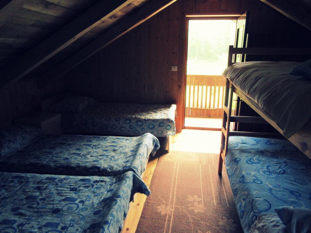 Kamp Rut Albergue Kobarid Exterior foto