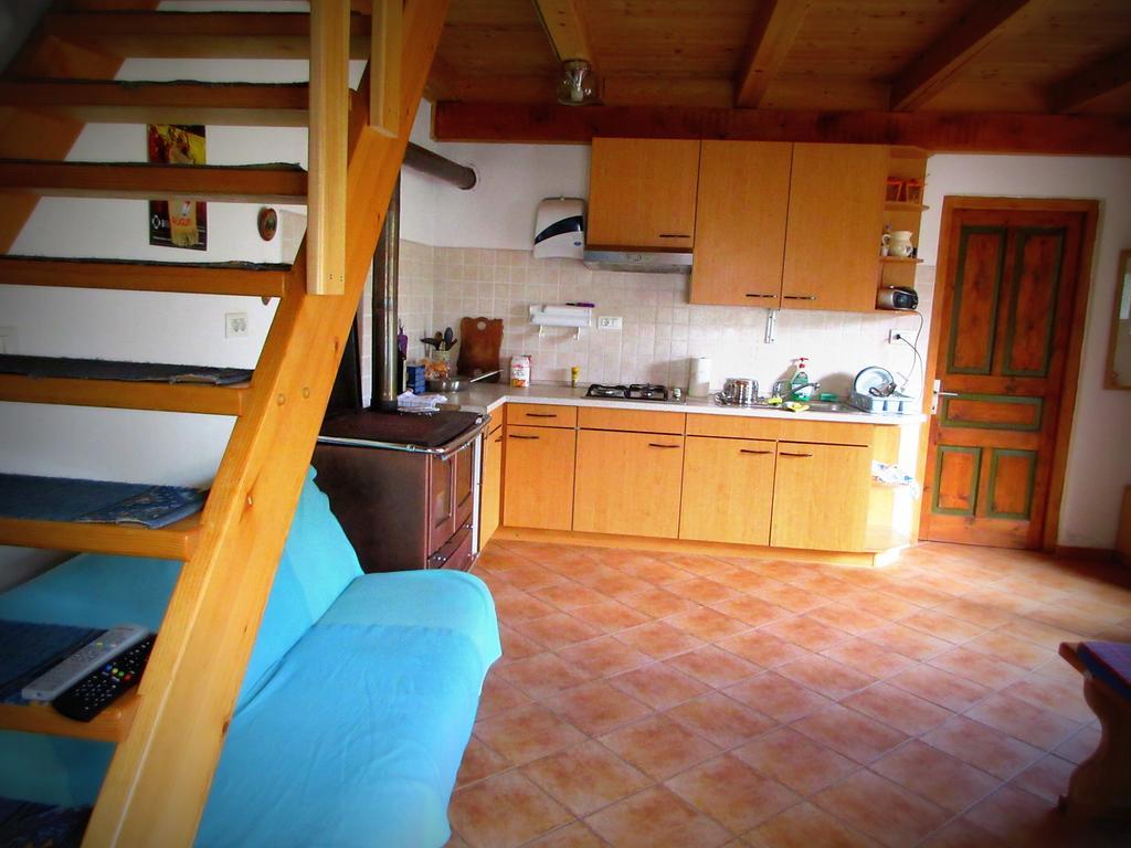 Kamp Rut Albergue Kobarid Exterior foto