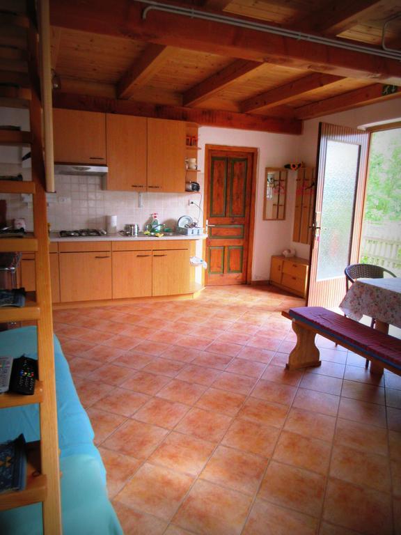 Kamp Rut Albergue Kobarid Exterior foto