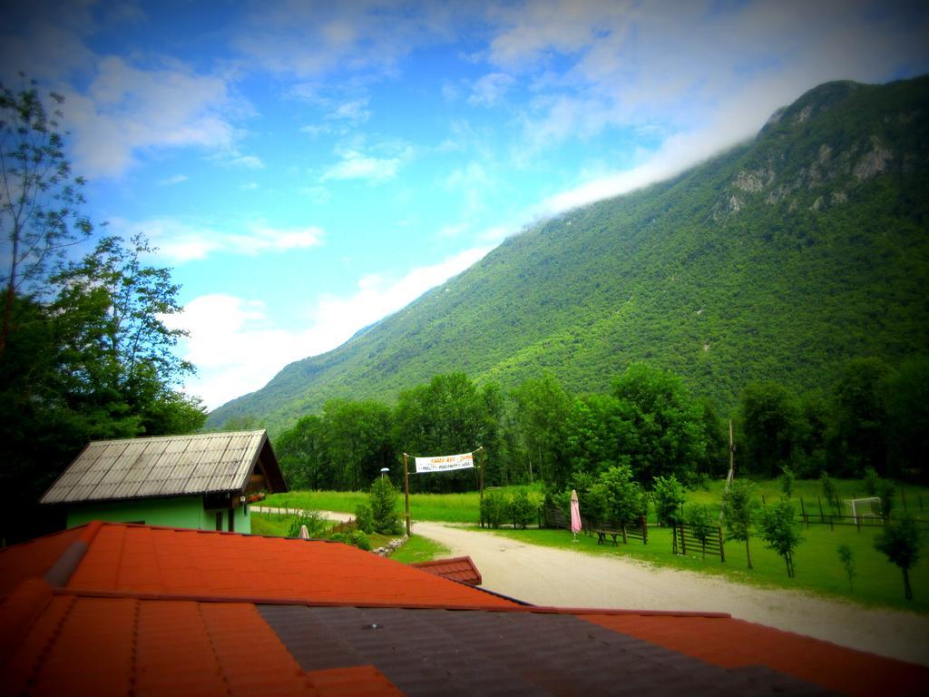 Kamp Rut Albergue Kobarid Exterior foto