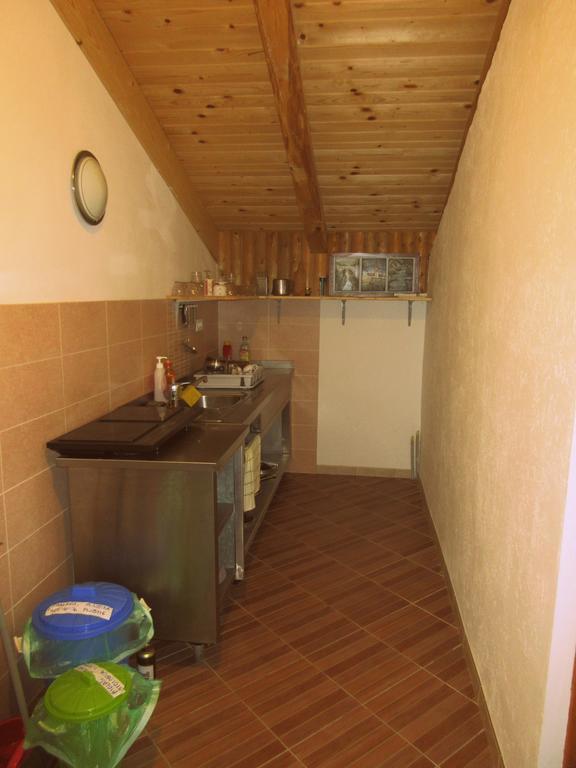 Kamp Rut Albergue Kobarid Exterior foto